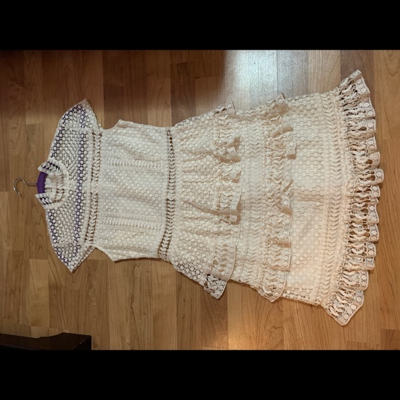 ☀️Romeo & Juliet Couture -Lace Mock Neck Dress - Picture 7 of 7